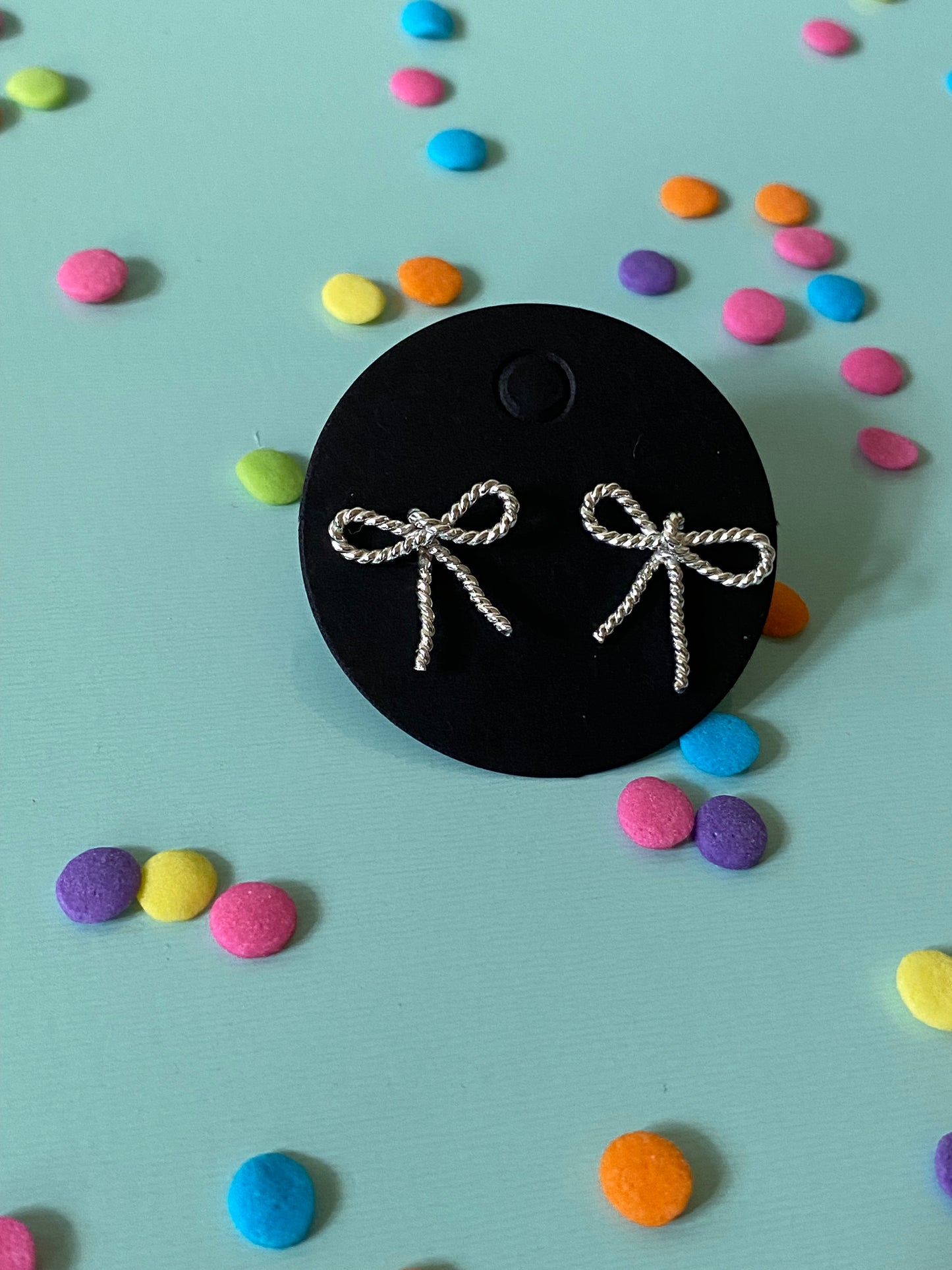 🎉bow studs