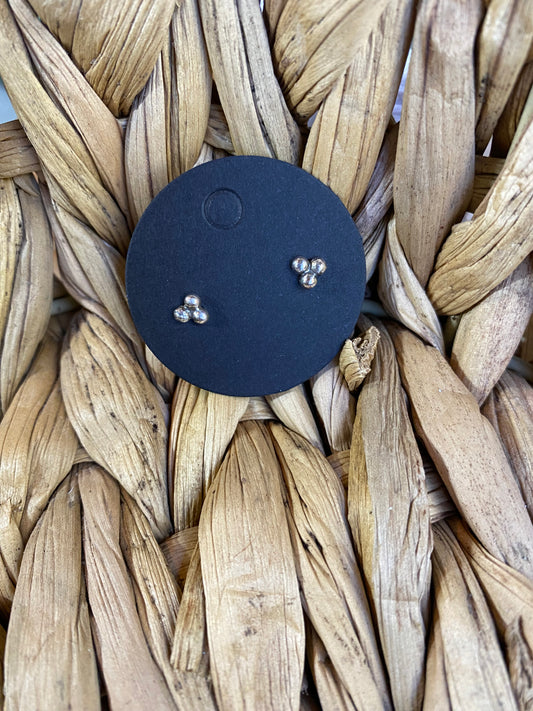 🍂 sterling studs