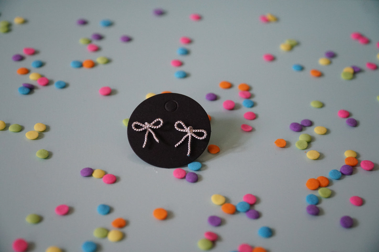 🎉bow studs