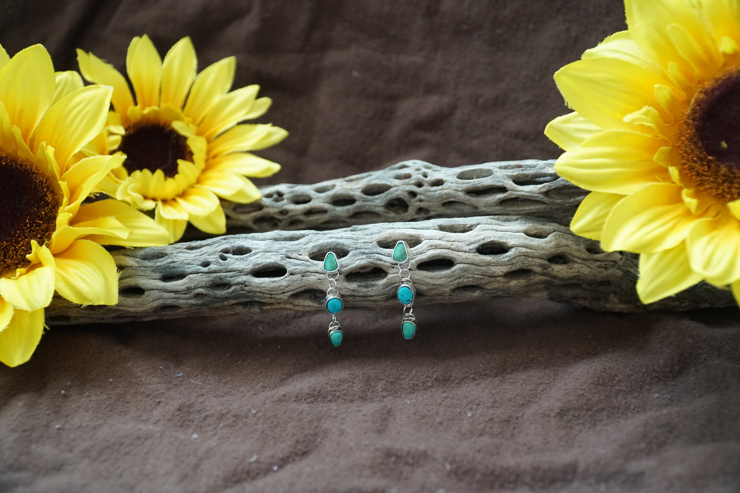 🌻royston/Kingman dangle studs