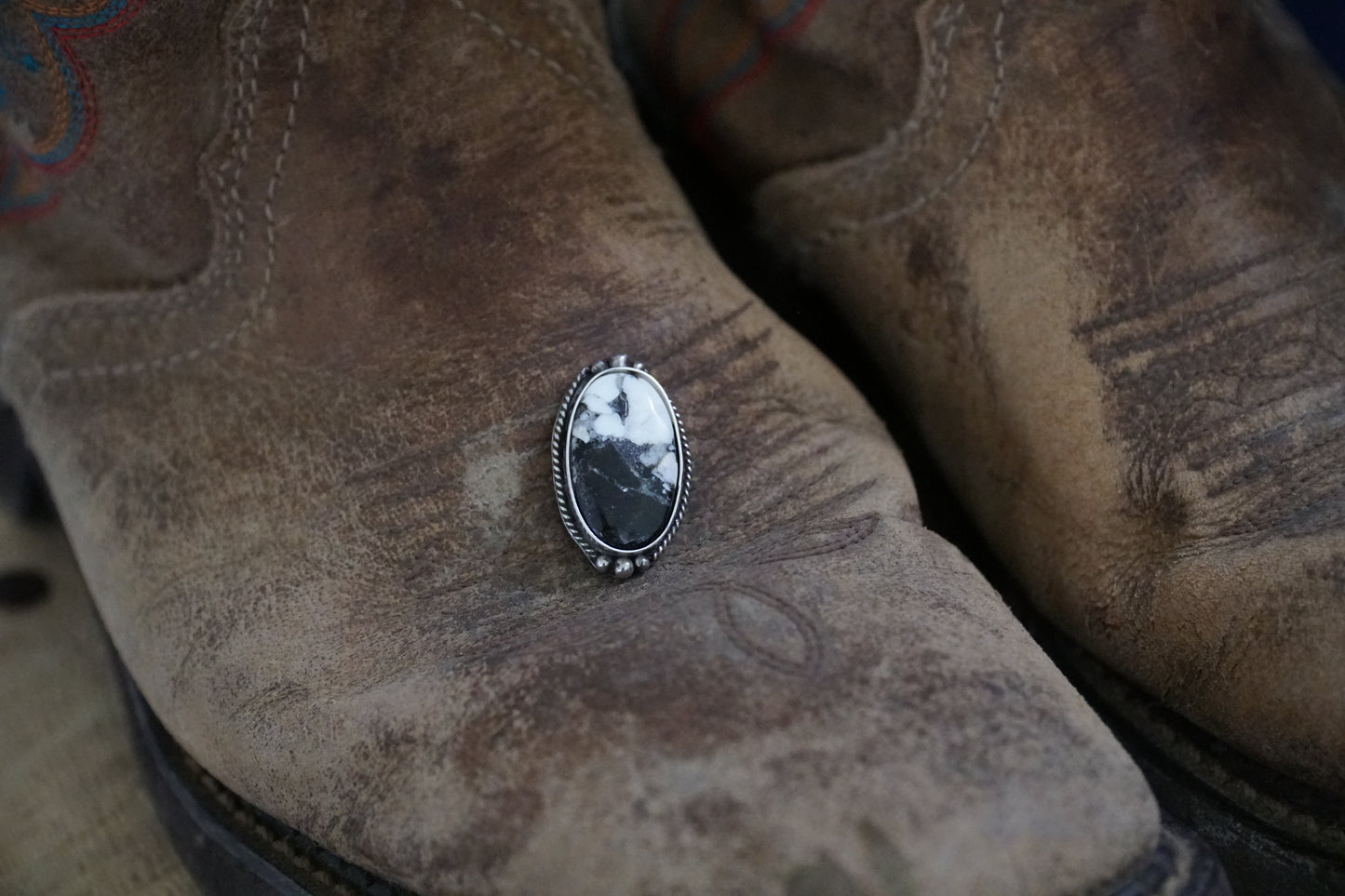🤠CUSTOM white Buffalo ring