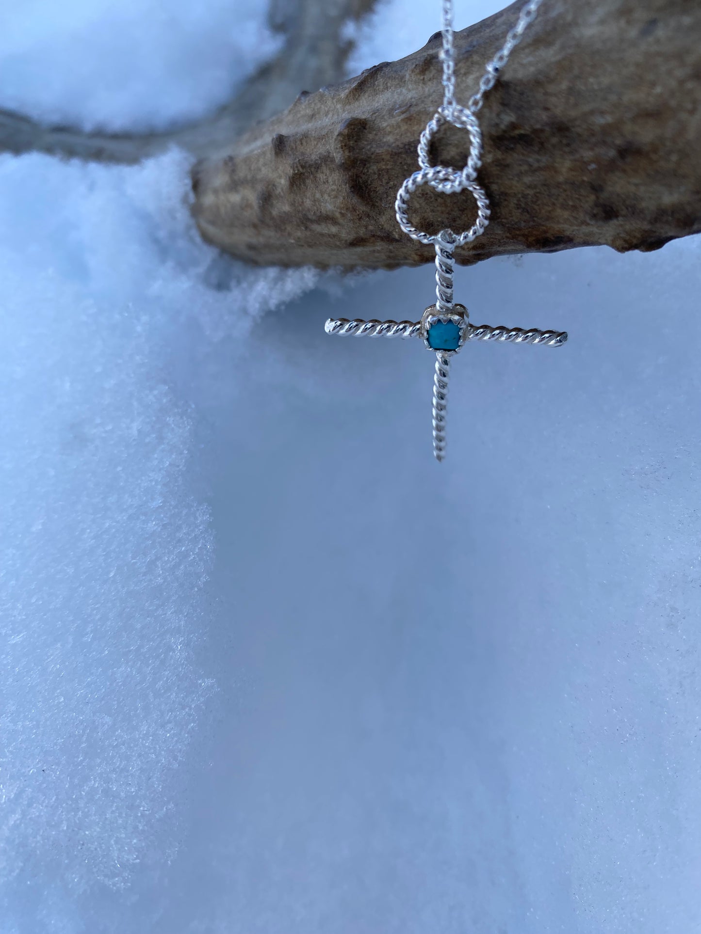 💙kingman cross necklace